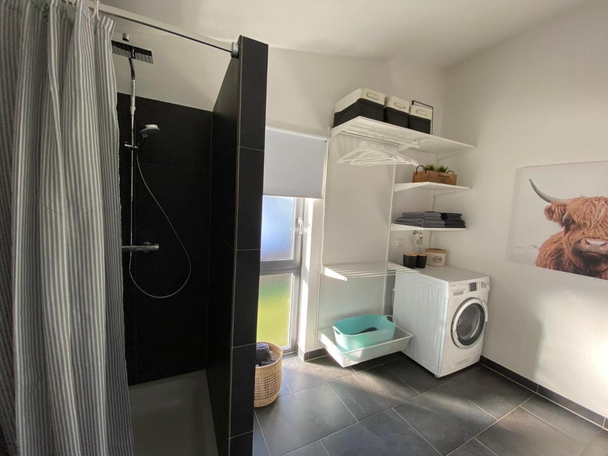 Moderne 70 Qm Ferienwohnung In Waldrandlage Eppelborn Kültér fotó
